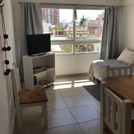 Dto Nuevo Barrio Universitario II , Wifi Y Cochera-Check In Express-Pet Friendly Bahía Blanca المظهر الخارجي الصورة