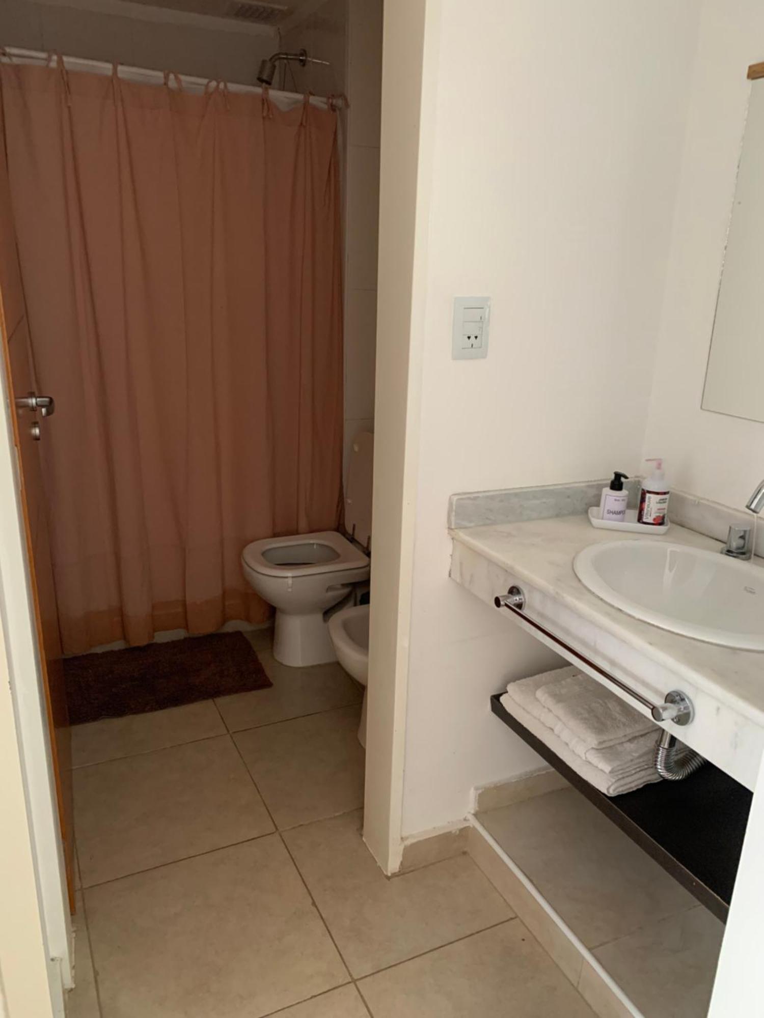 Dto Nuevo Barrio Universitario II , Wifi Y Cochera-Check In Express-Pet Friendly Bahía Blanca المظهر الخارجي الصورة